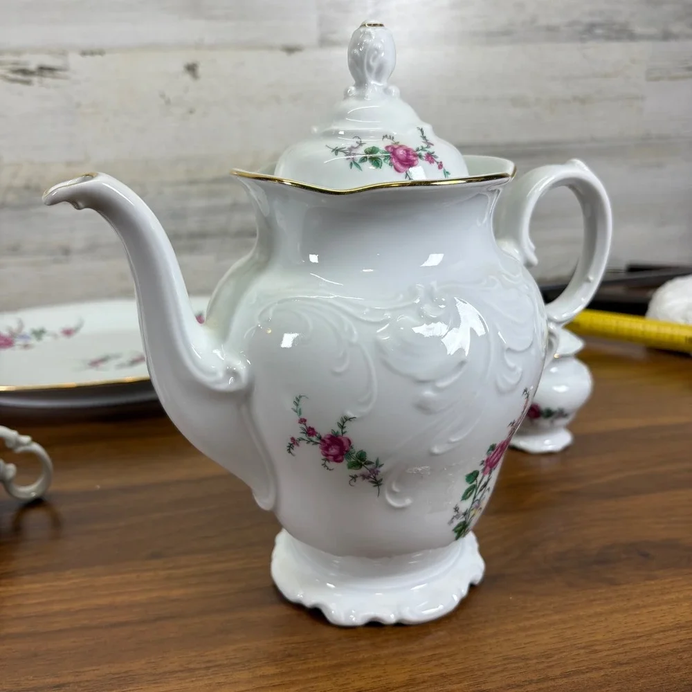 Royal Kent Collection Poland Pitcher Salt Pepper Shaker,‎ Soup Tureen Platter